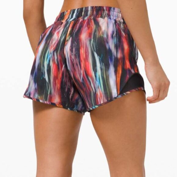 Lululemon Hotty Hot Short II *Long 4" Chroma Fusion Multi / Black - Picture 6 of 6
